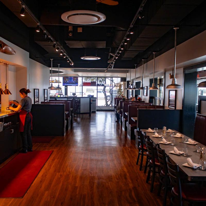 Gate 12 Bar & Grill